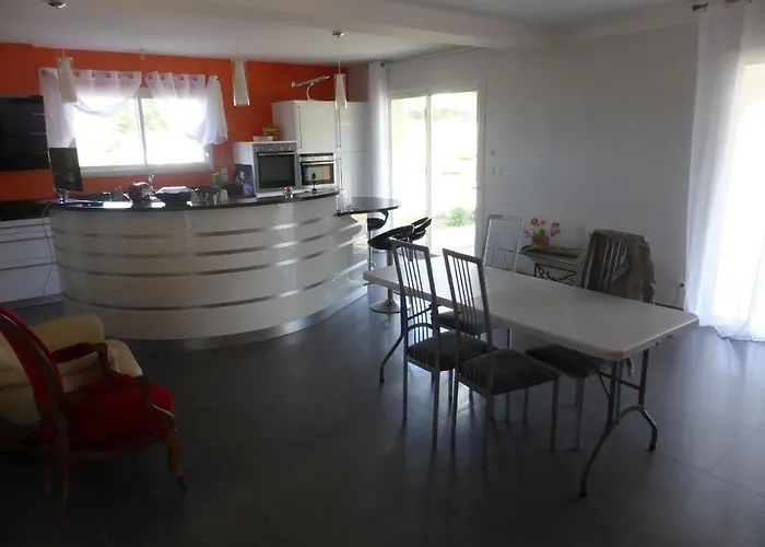 Maison D'hotes Le Croc فندق مبيت وإفطار La Milesse